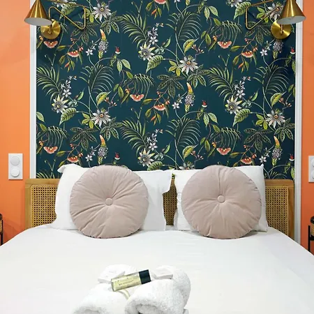 Modern Secure Studio- Perfect For 2- Catacombs Parigi